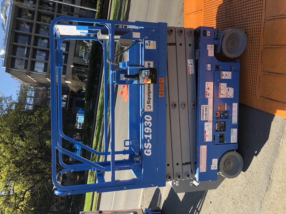 2019 Genie GS-1930 Half Height Swing Gate, 800W Inverter