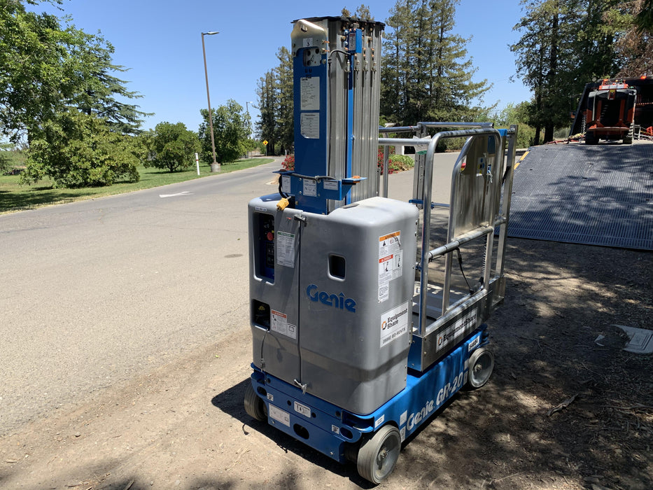 2019 GENIE GR-20