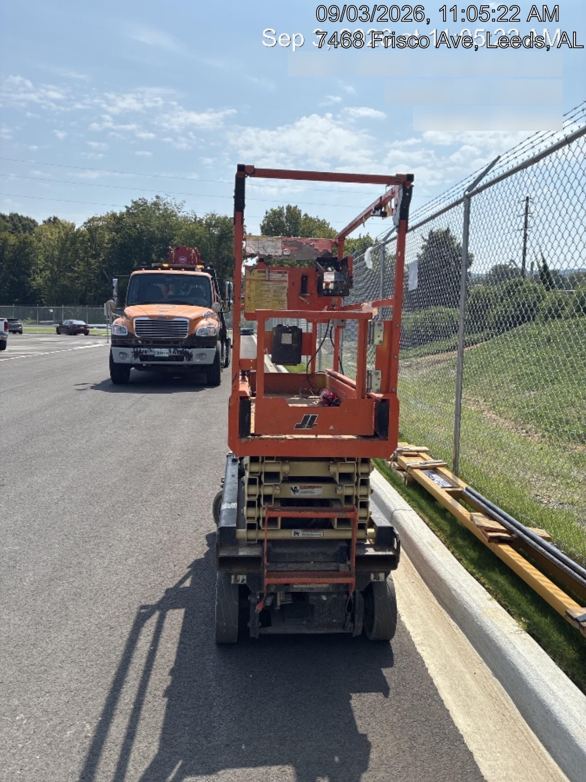 2022 JLG ES1932