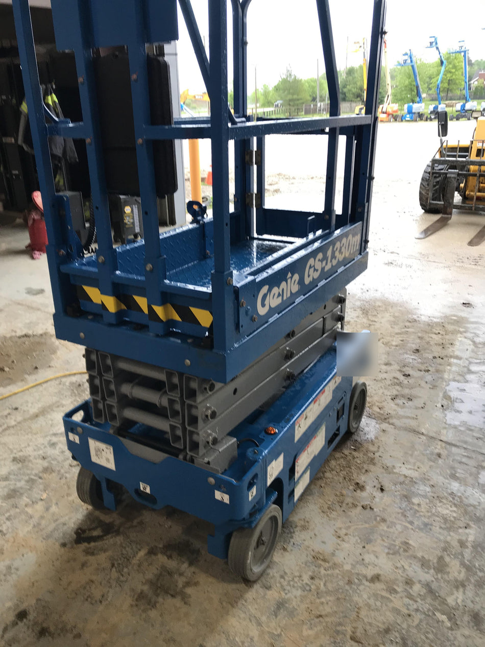 2021 GENIE GS-1330m