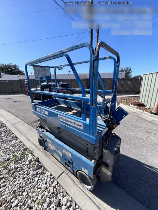 2019 Genie GS-1930 Fixed rails with chain Entry