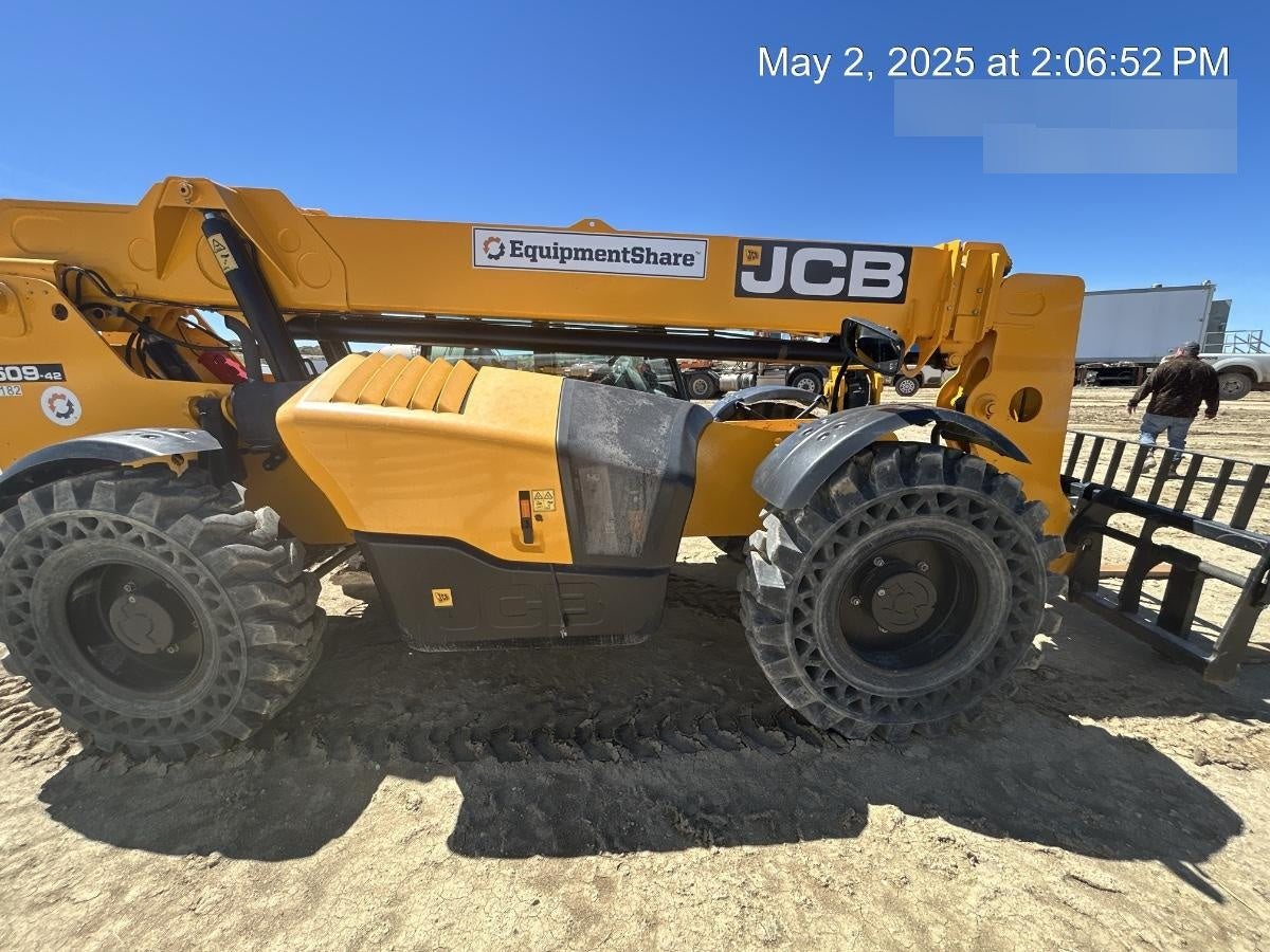 2022 JCB 509-42