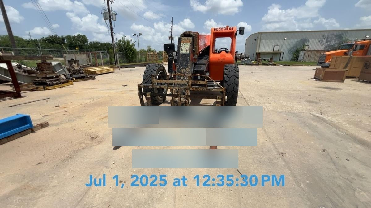 2023 SKYTRAK 8042