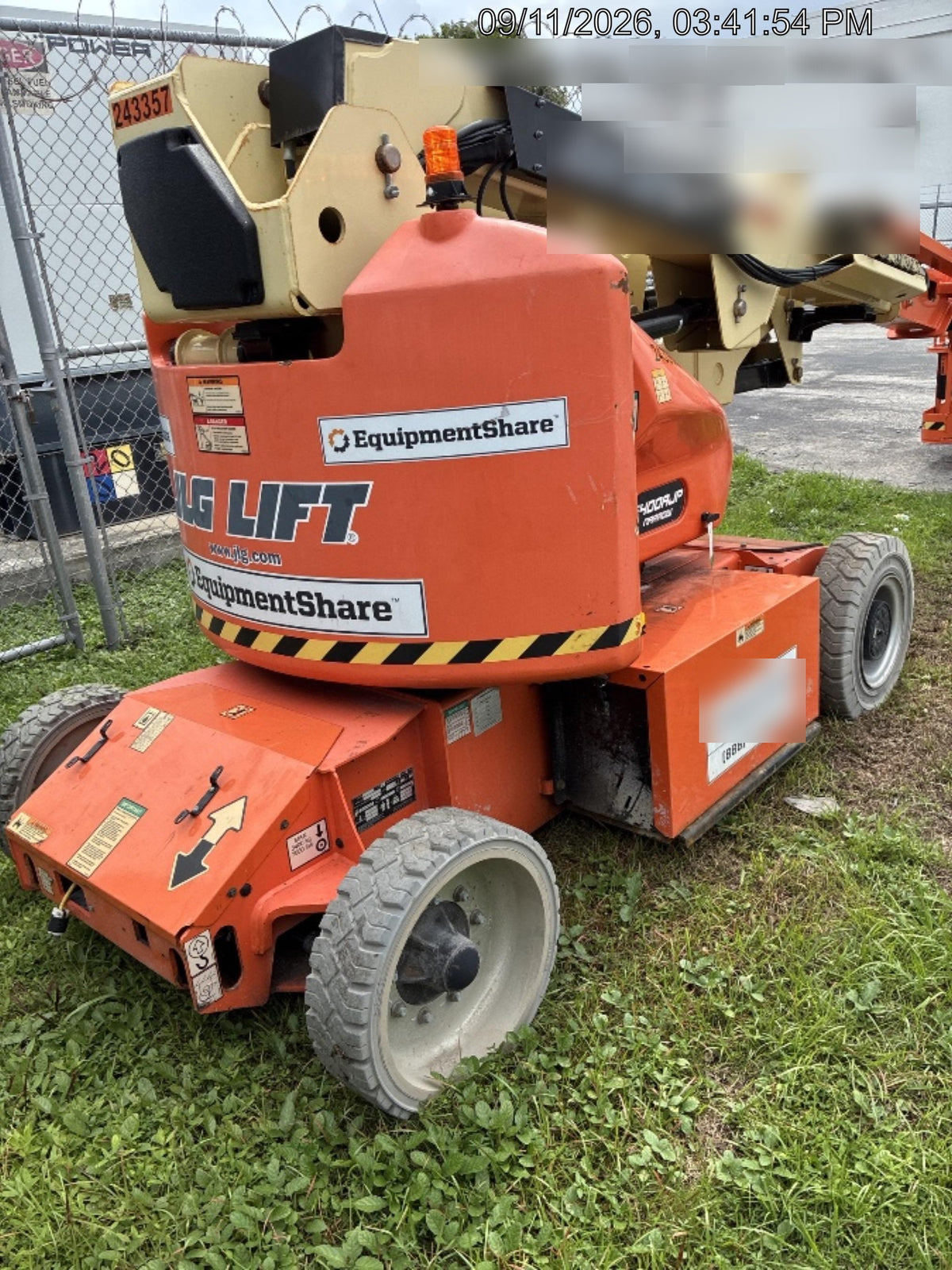 2022 JLG E400AJP Narrow
