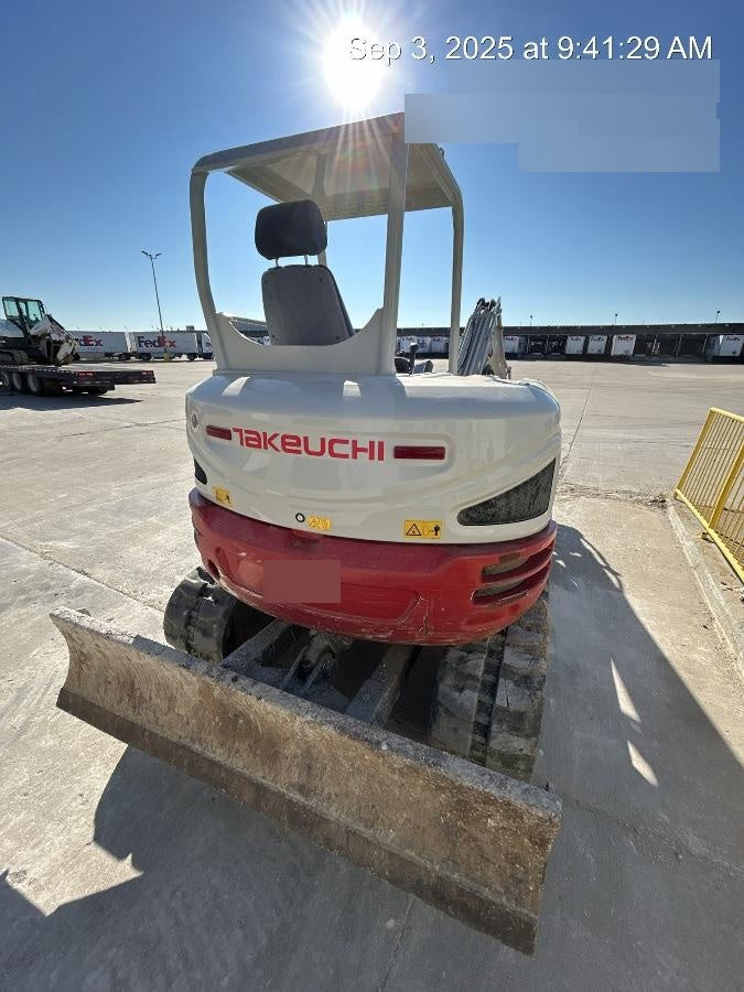 2021 TAKEUCHI TB250-2