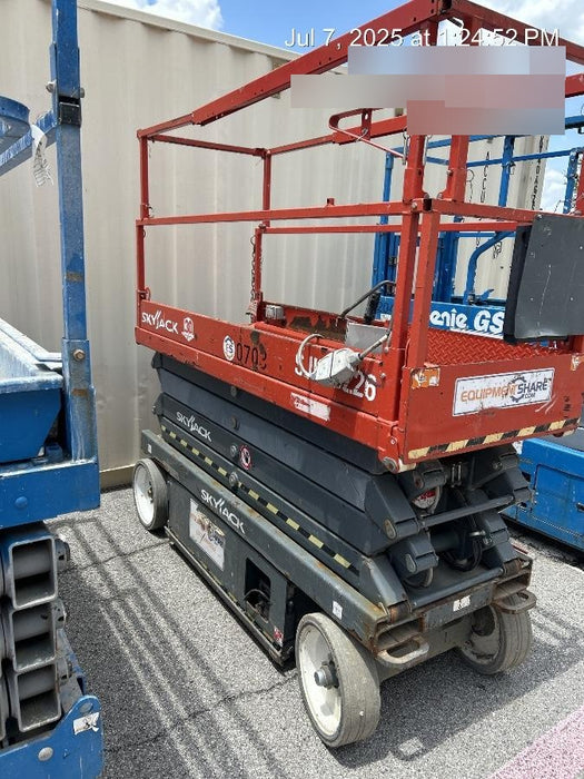 2015 Skyjack SJIII-3226 26' Electric Scissor Lift