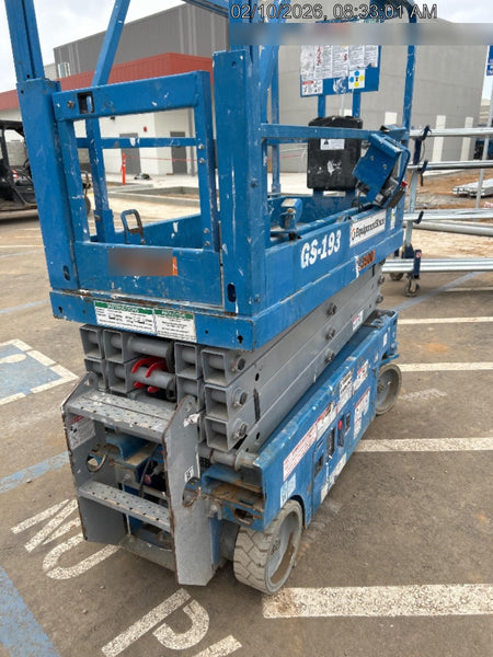 2019 Genie GS-1930 Half Height Swing Gate, 800W Inverter