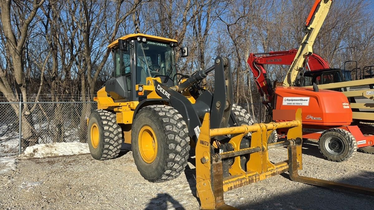 2020 JOHN DEERE 96" Loader Fork Carriage - John Deere