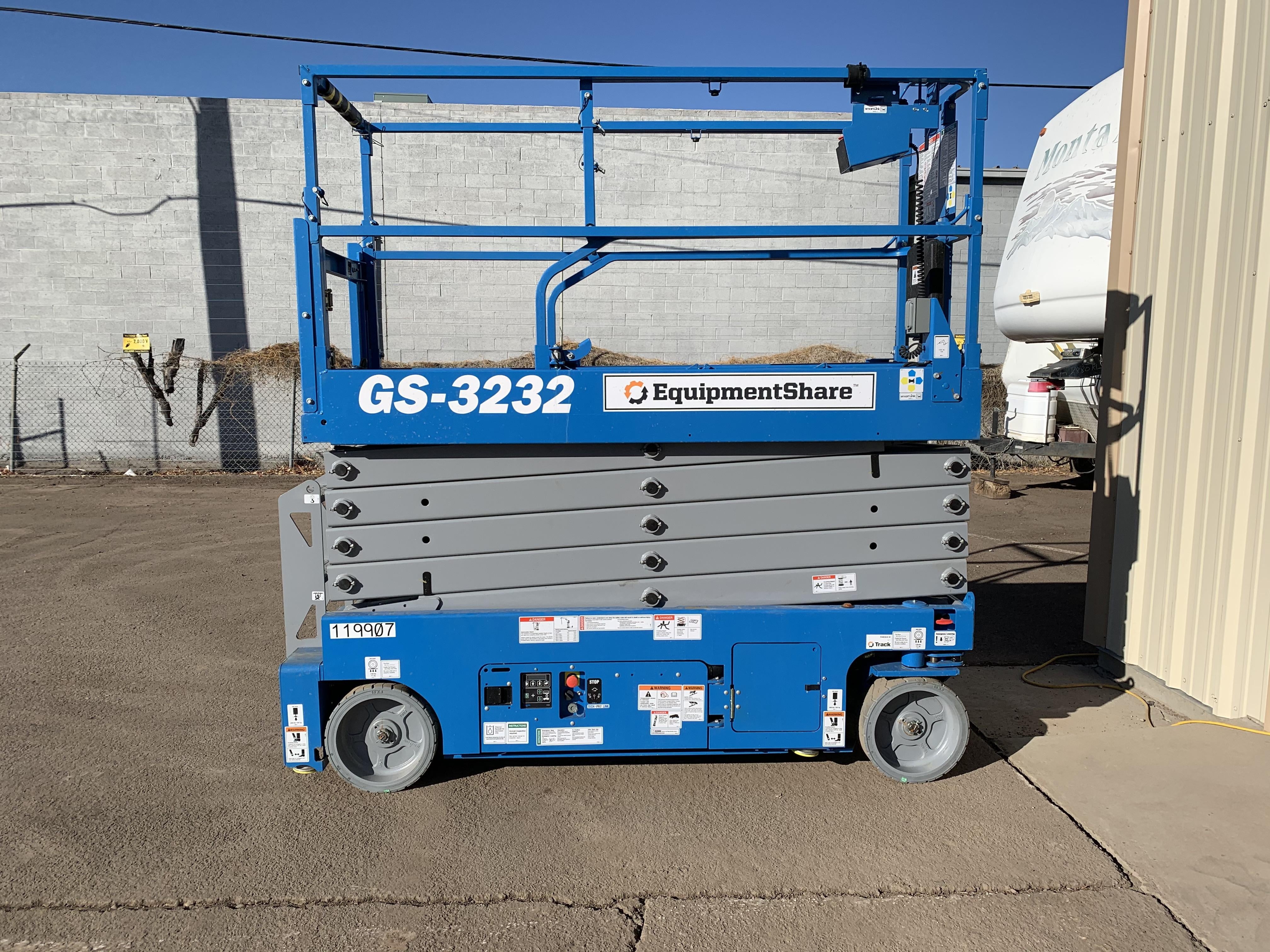 2020 GENIE GS-3232