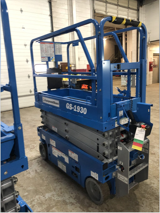 2020 Genie GS-1930 Solid Non Marking Tires, Beacon, Folding rails with half height swing gate