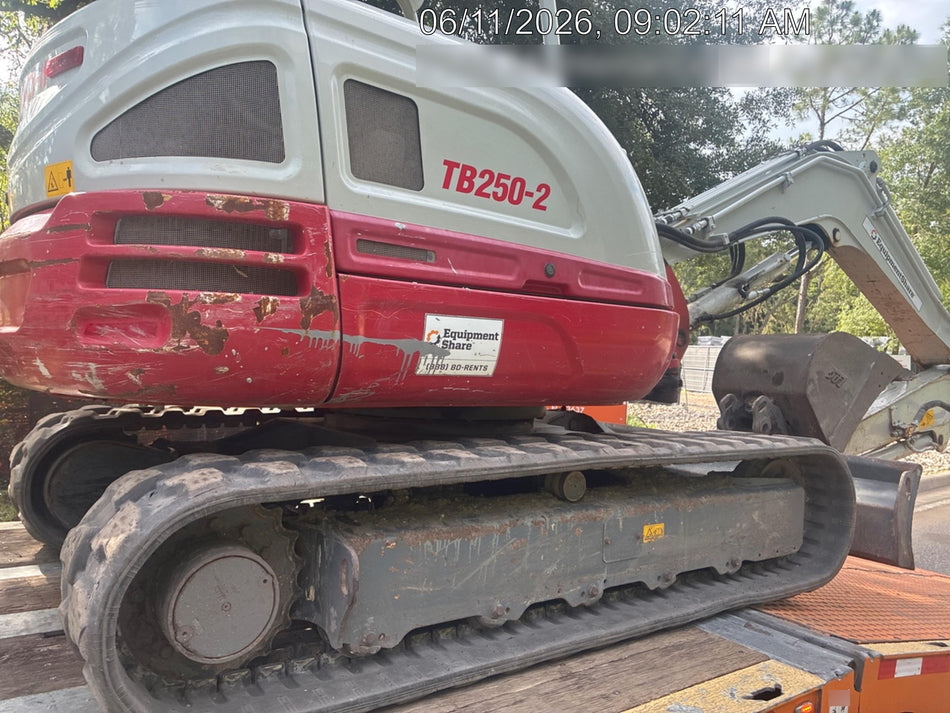 2023 TAKEUCHI TB250-2R