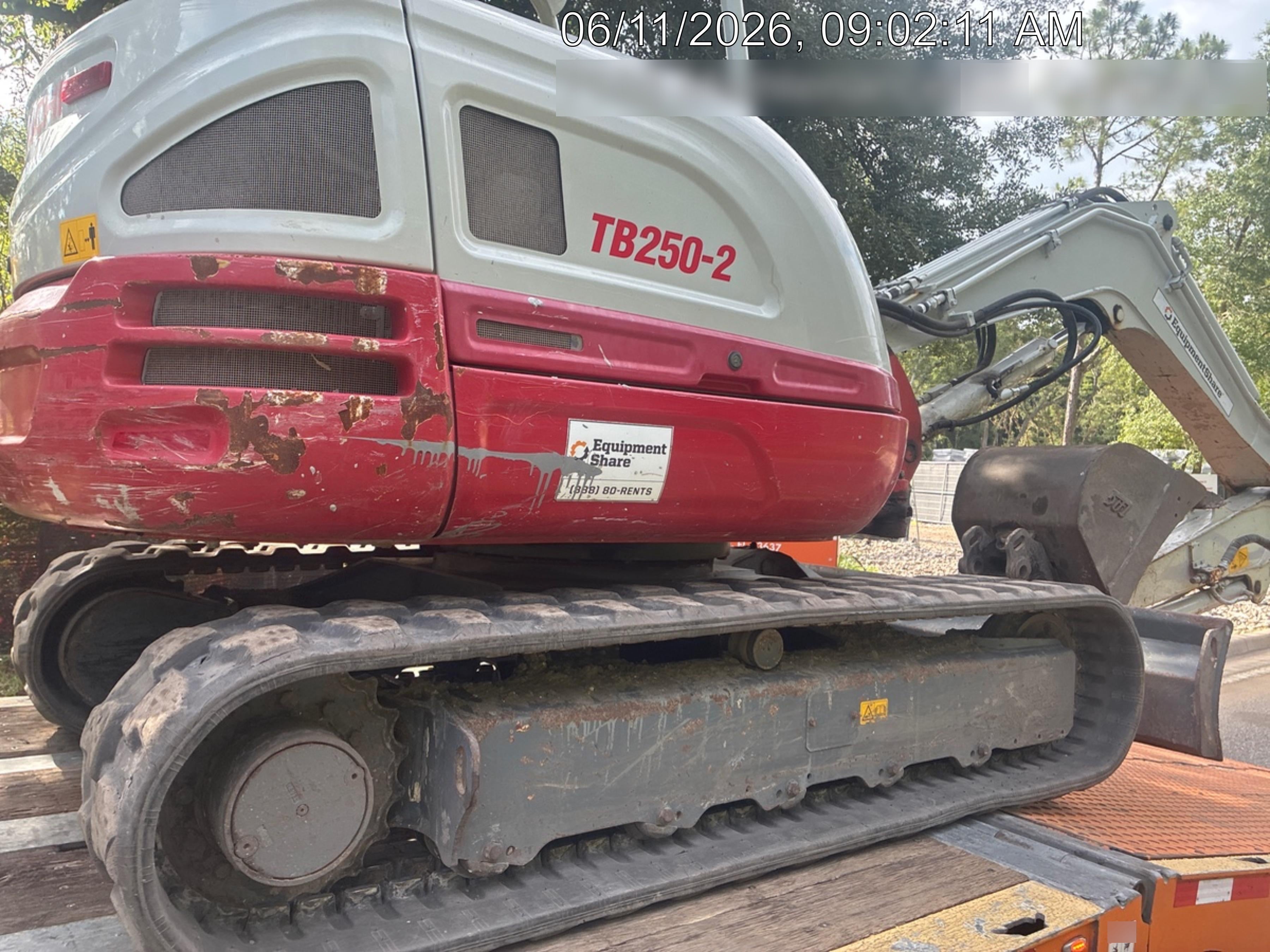 2023 TAKEUCHI TB250-2R