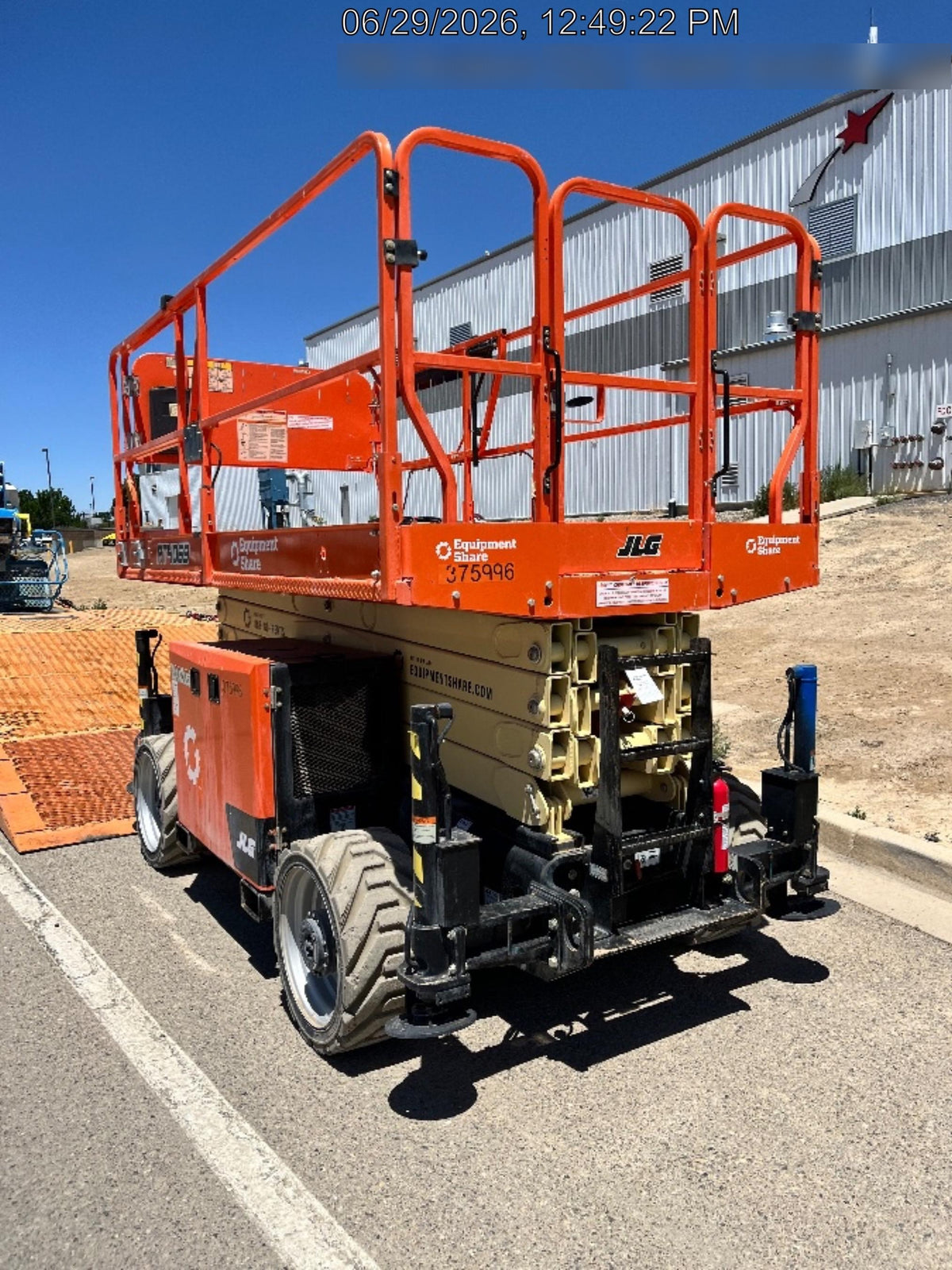 2023 JLG RT4069