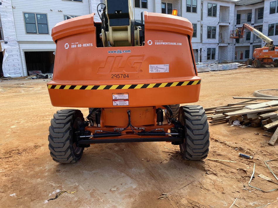 2023 JLG 660SJ