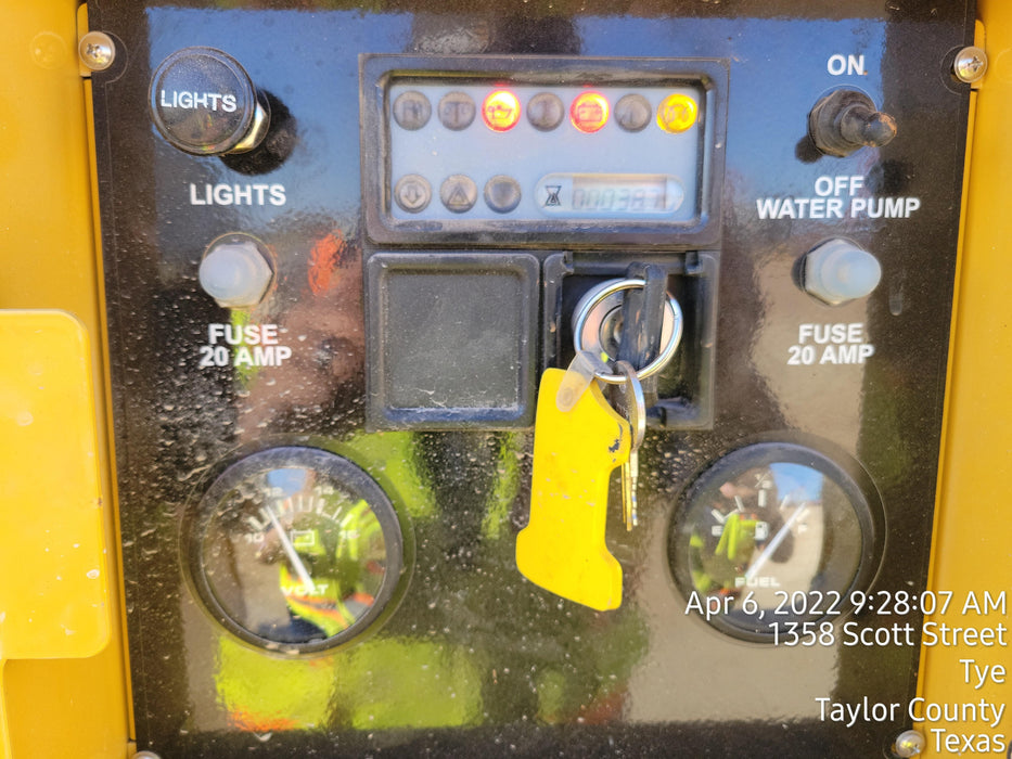 2021 Vac-Tron LP573XDT T4 Koehler Diesel Engine, 500 Gallon Debris Tank, x2 100 Gallon Water Tanks