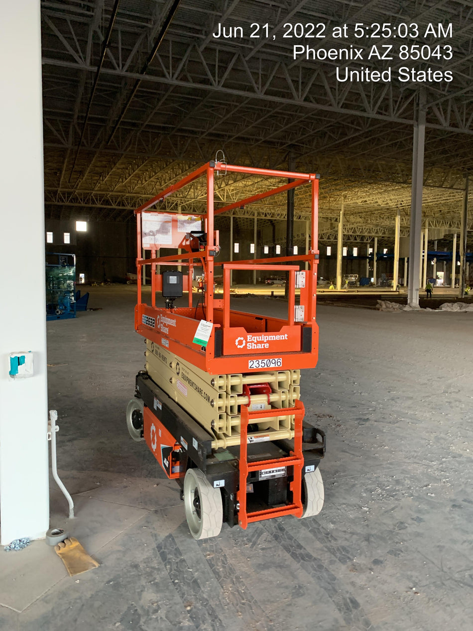 2022 JLG ES2632