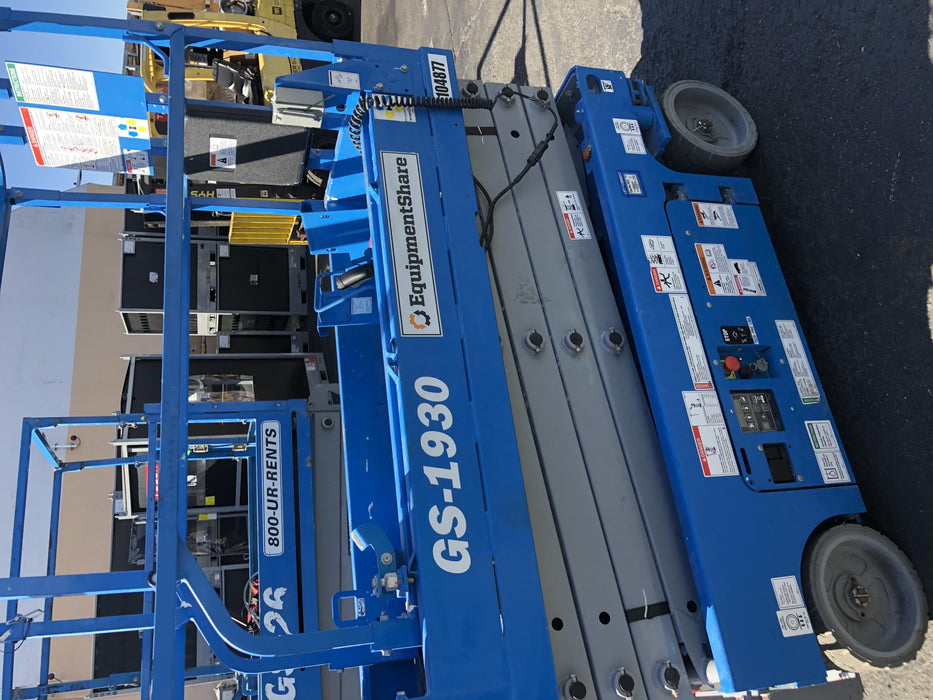 2020 Genie GS-1930 Solid Non Marking Tires, Beacon, Folding rails with half height swing gate, 800W Inverter