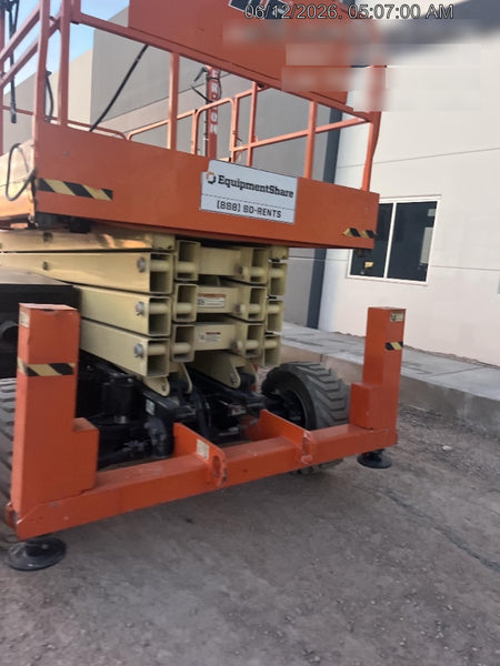 2020 JLG 430LRT