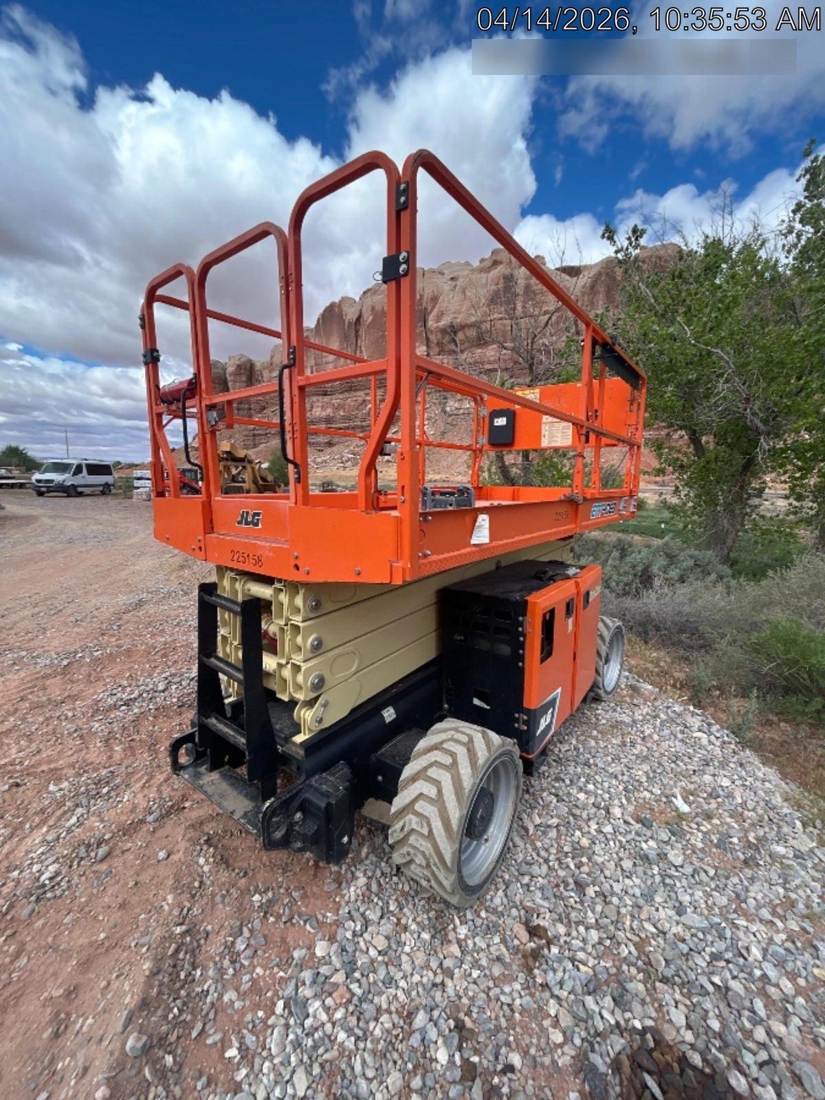 2022 JLG ERT4069