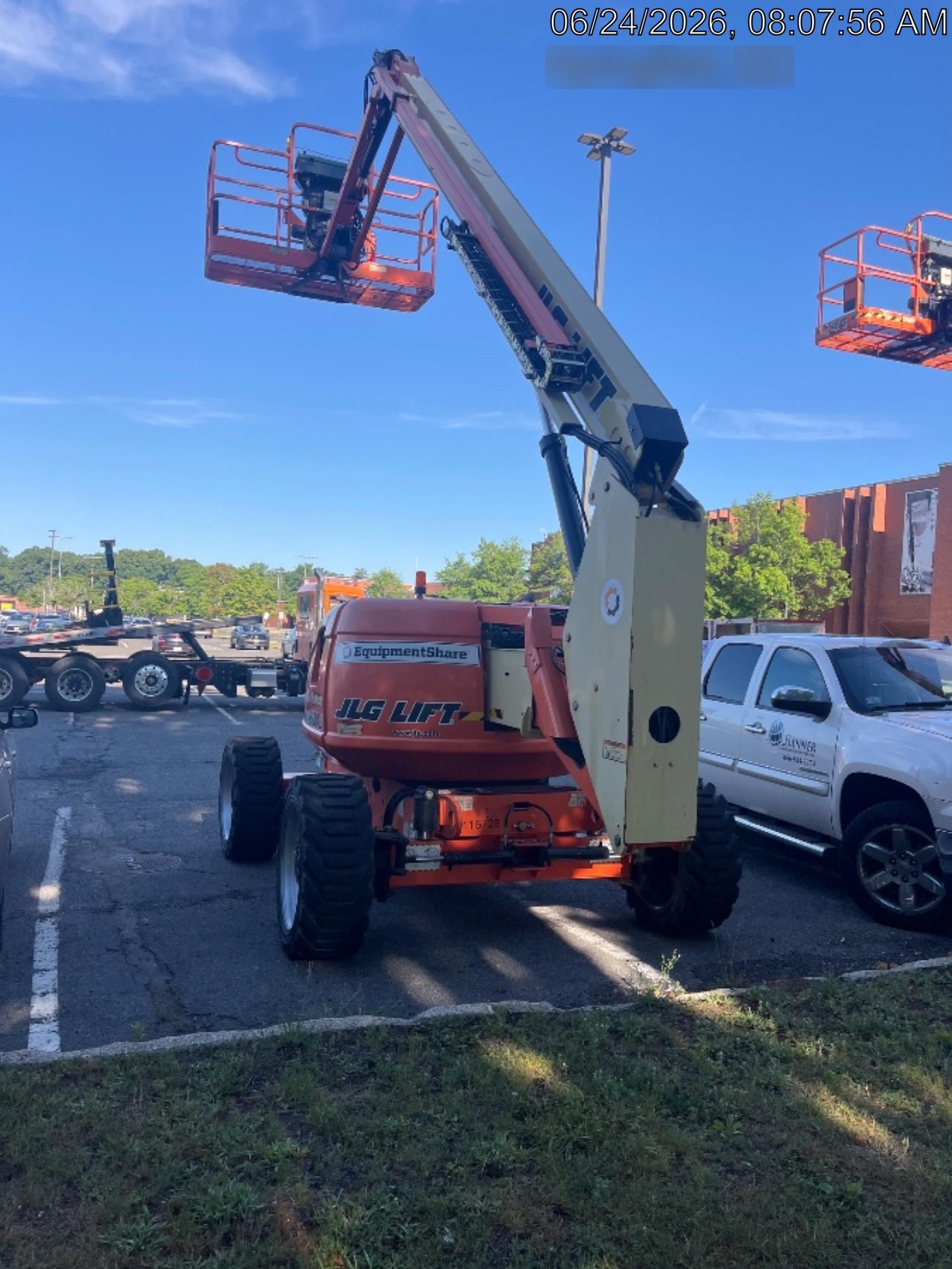 2021 JLG 600AJ