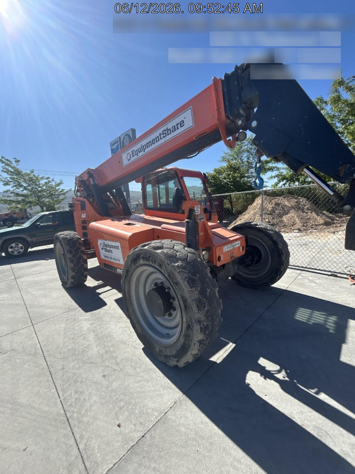 2020 SKYTRAK 8042