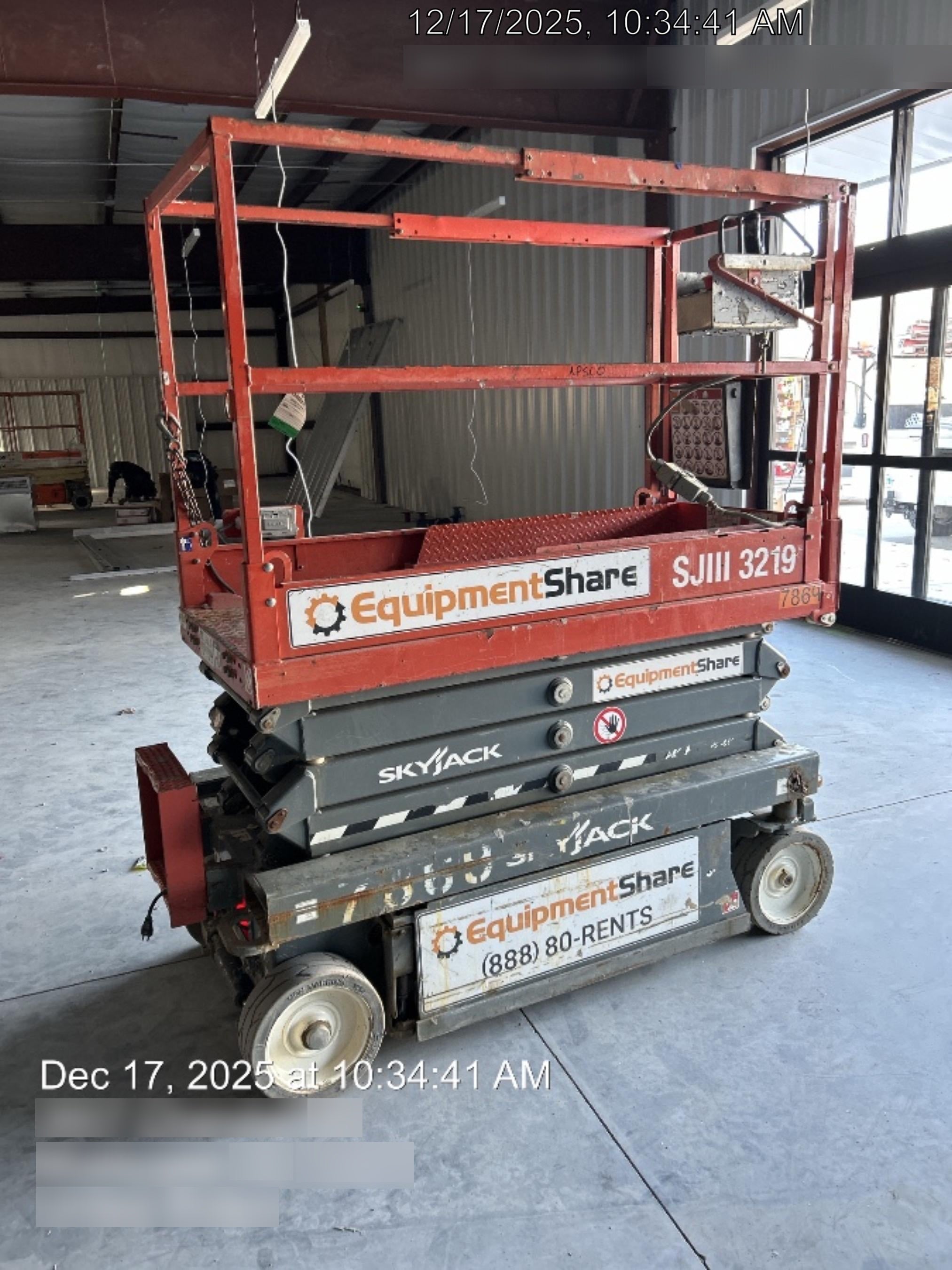 2018 Skyjack SJIII-3219 Skyjack SJIII3219 Scissor Lift w/Trojan Batteries