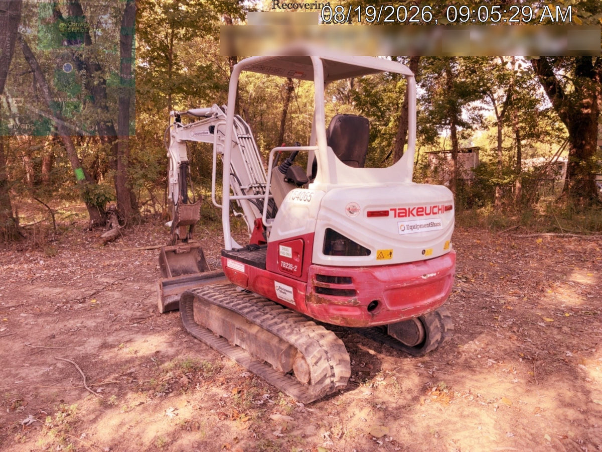 2021 TAKEUCHI TB235-2R