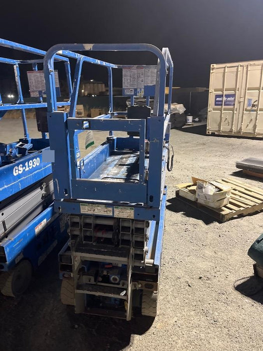 2019 Genie GS-1930 Half Height Swing Gate, 800W Inverter