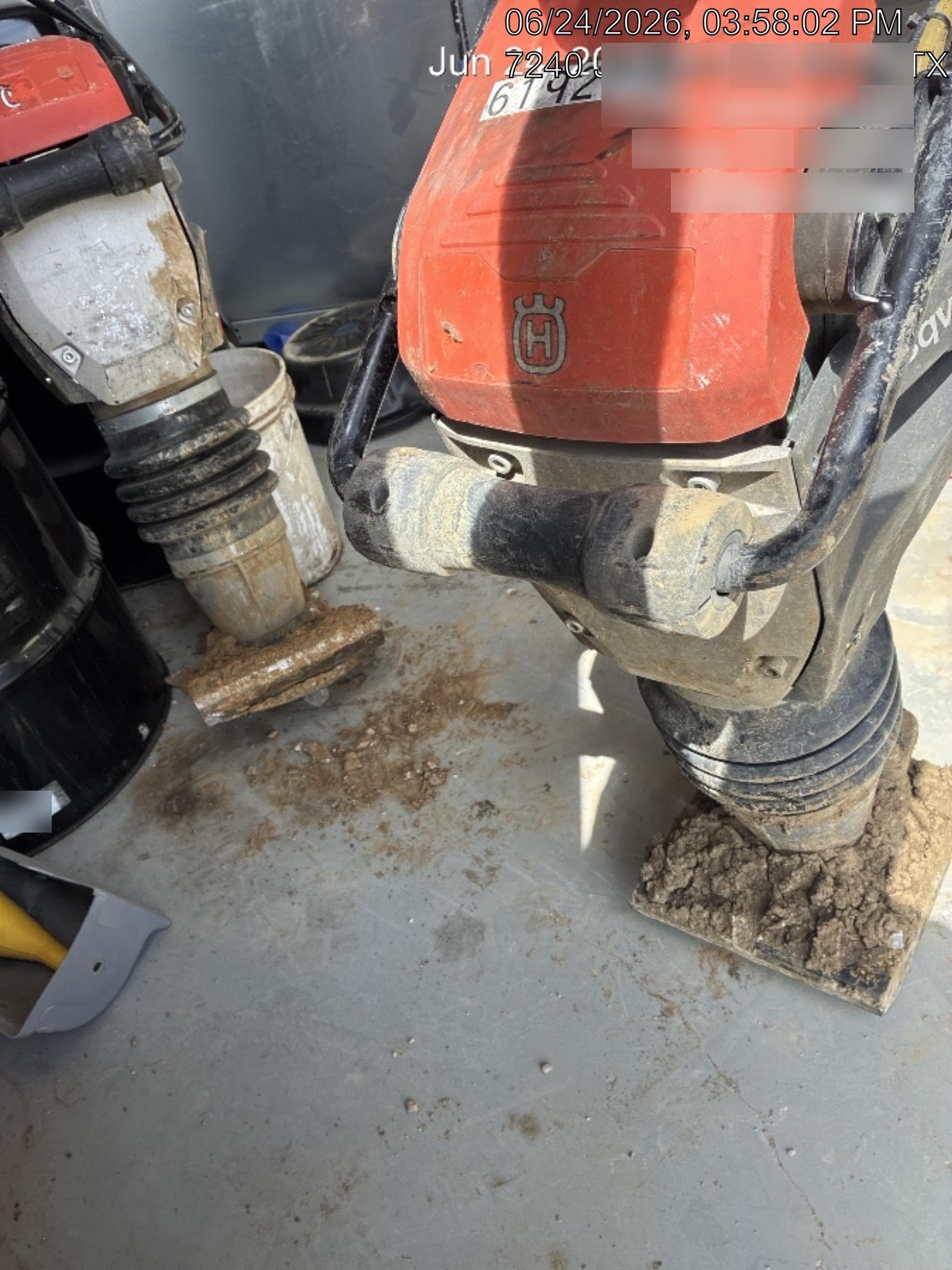 2025 HUSQVARNA LT6005