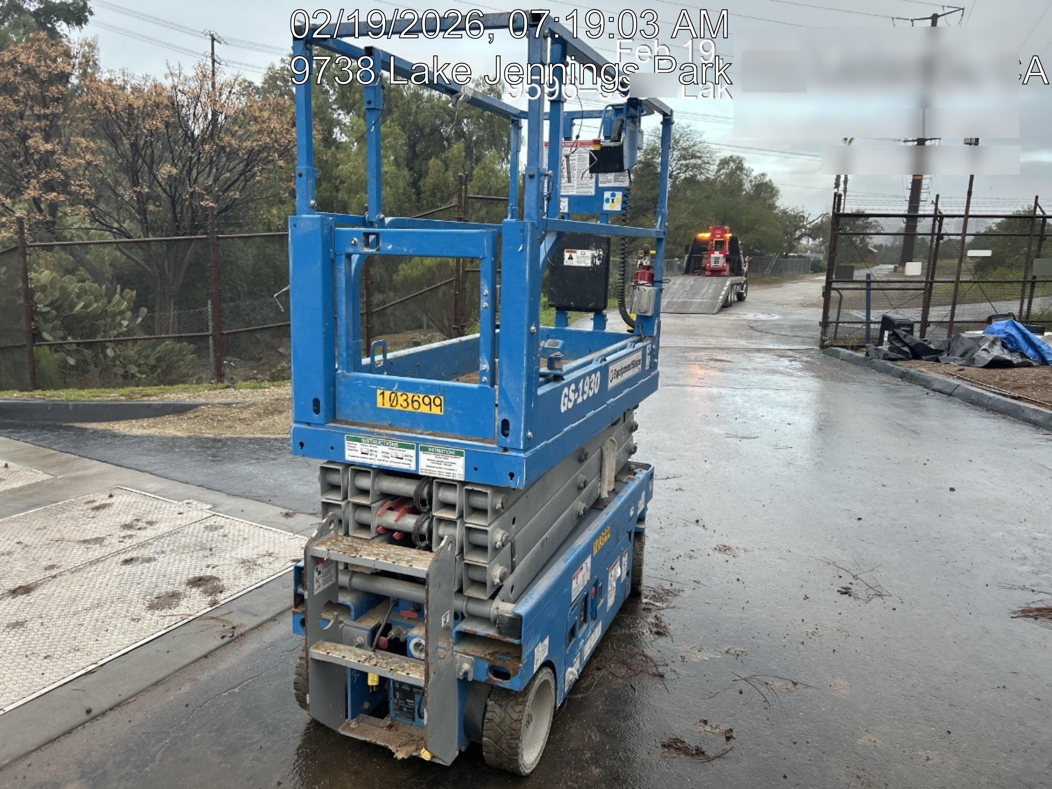 2020 Genie GS-1930 Solid Non Marking Tires, Beacon, Folding rails with half height swing gate, 800W Inverter