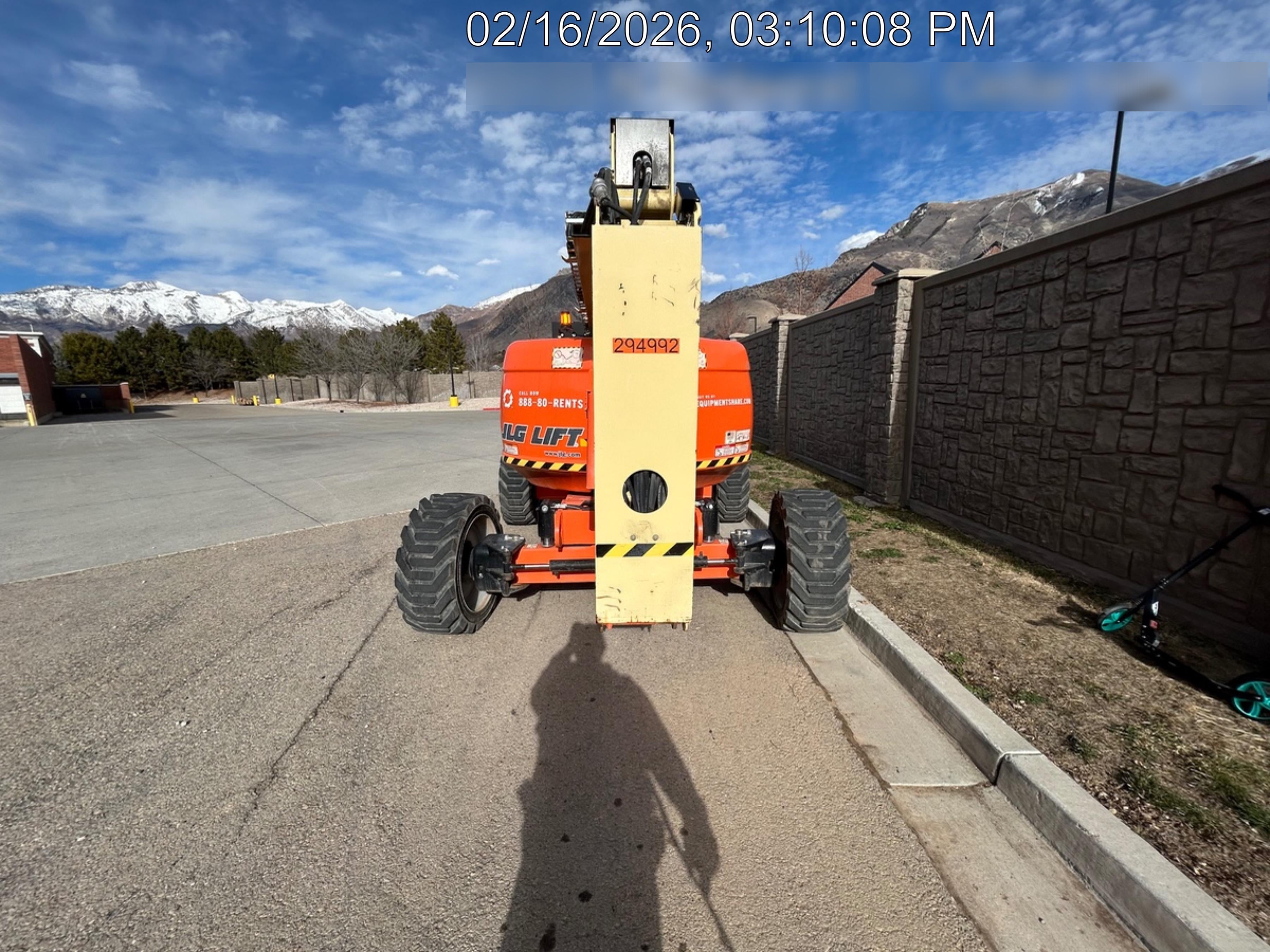 2023 JLG 600AJ
