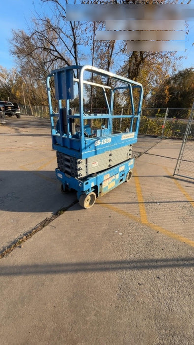 2019 Genie GS-1930 Fixed rails with chain Entry