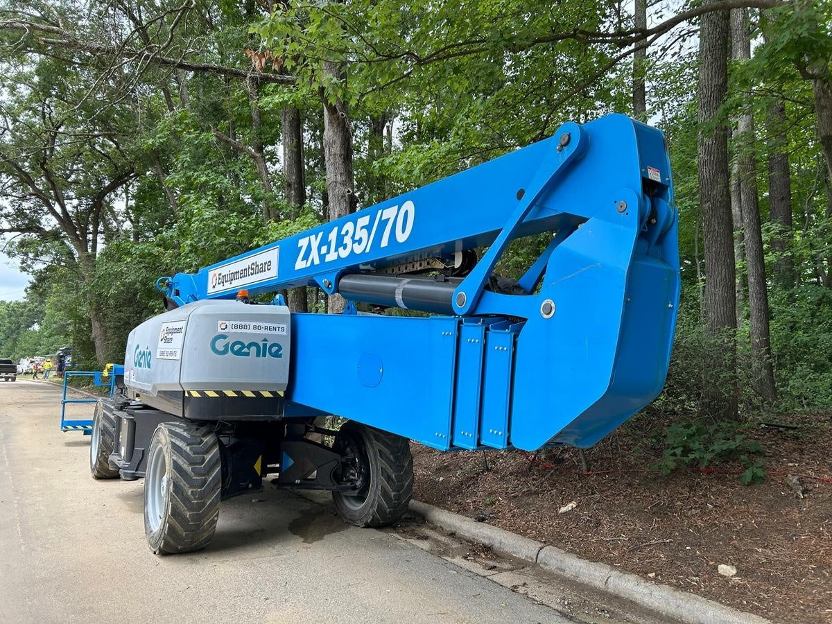 2020 GENIE Z-135/70