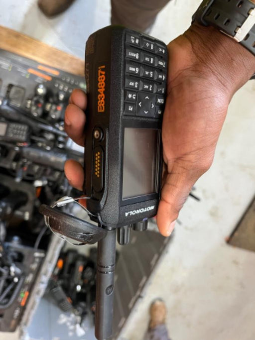 2023 MOTOROLA R7 DISPLAY