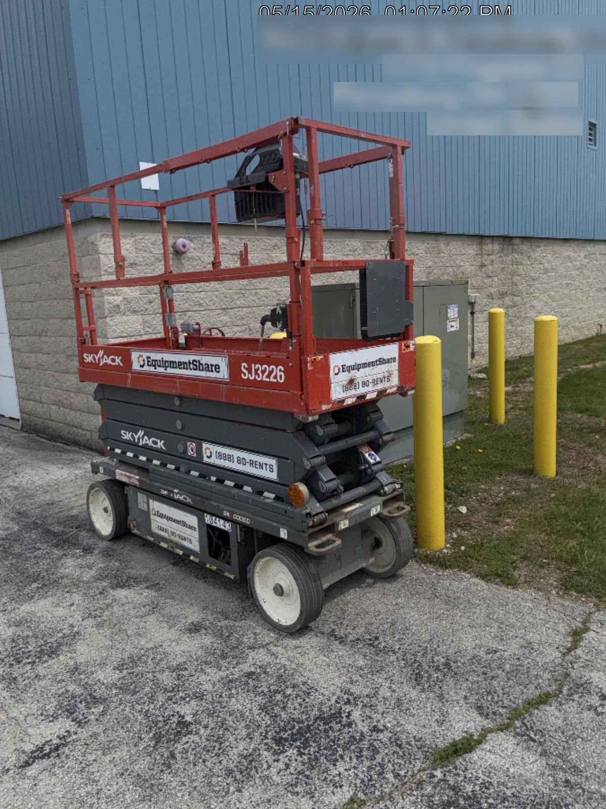 2020 Skyjack SJIII-3226 Solid NM Tires, Half height spring hinged entry gate, Dual Beacons