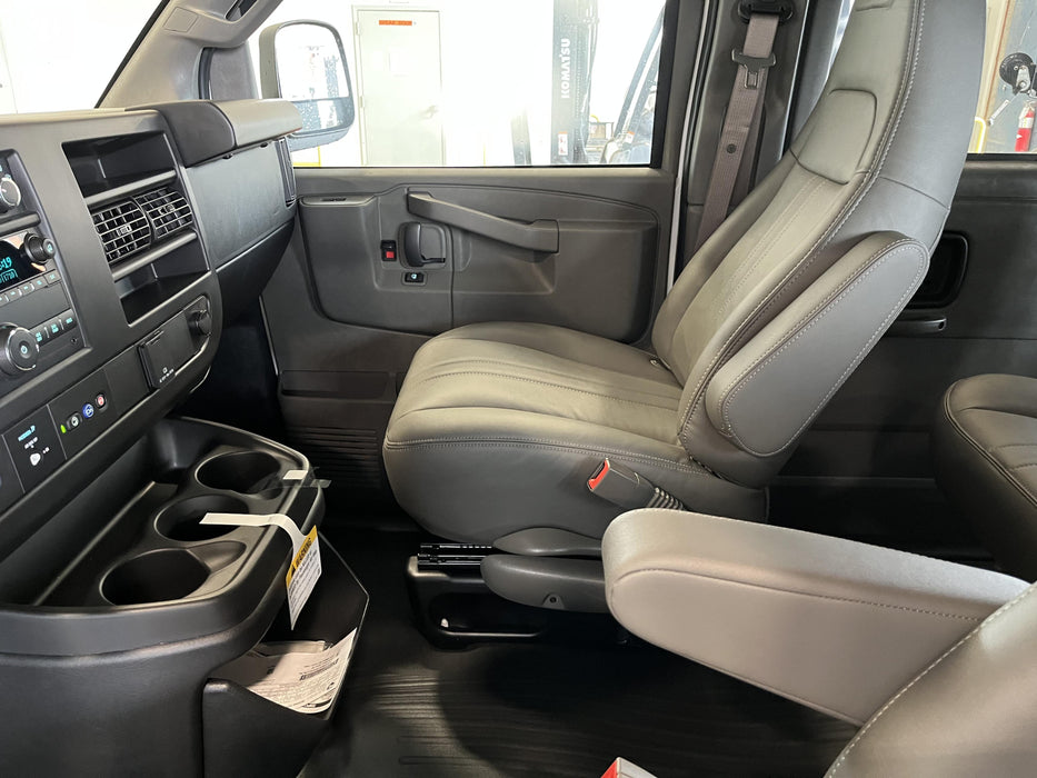 2023 CHEVROLET Express Van - Rental