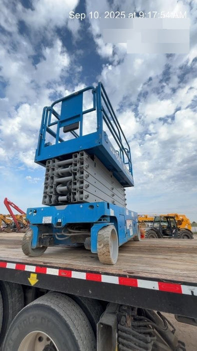 2019 Genie GS-4047 Folding rails with half height swing gate