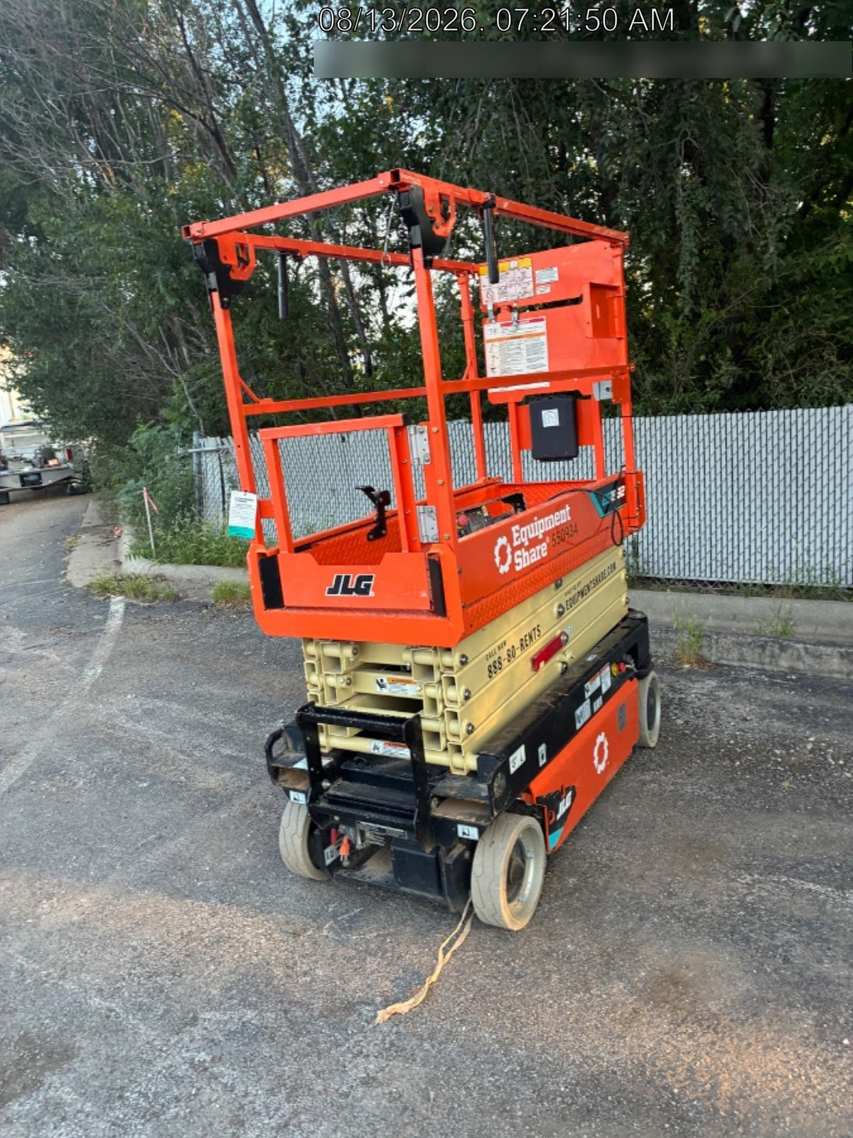 2025 JLG ES1932