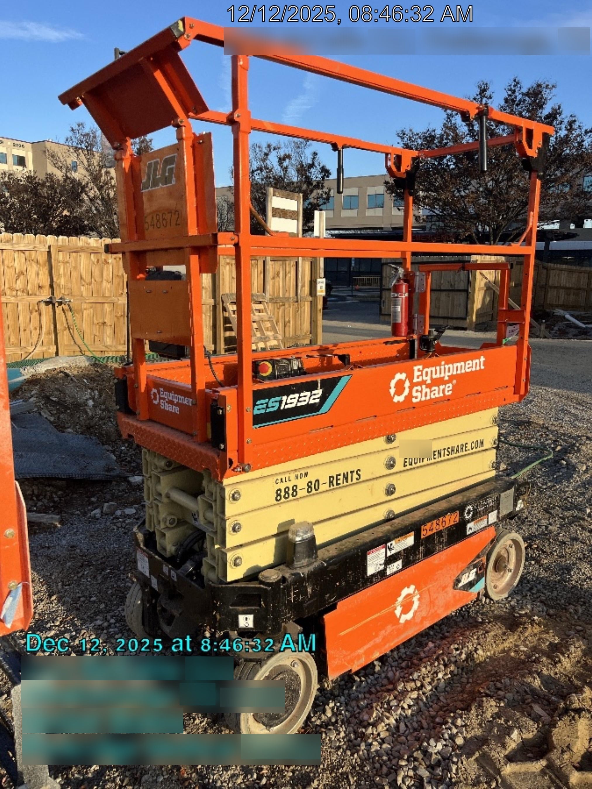 2025 JLG ES1932