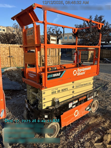 2025 JLG ES1932