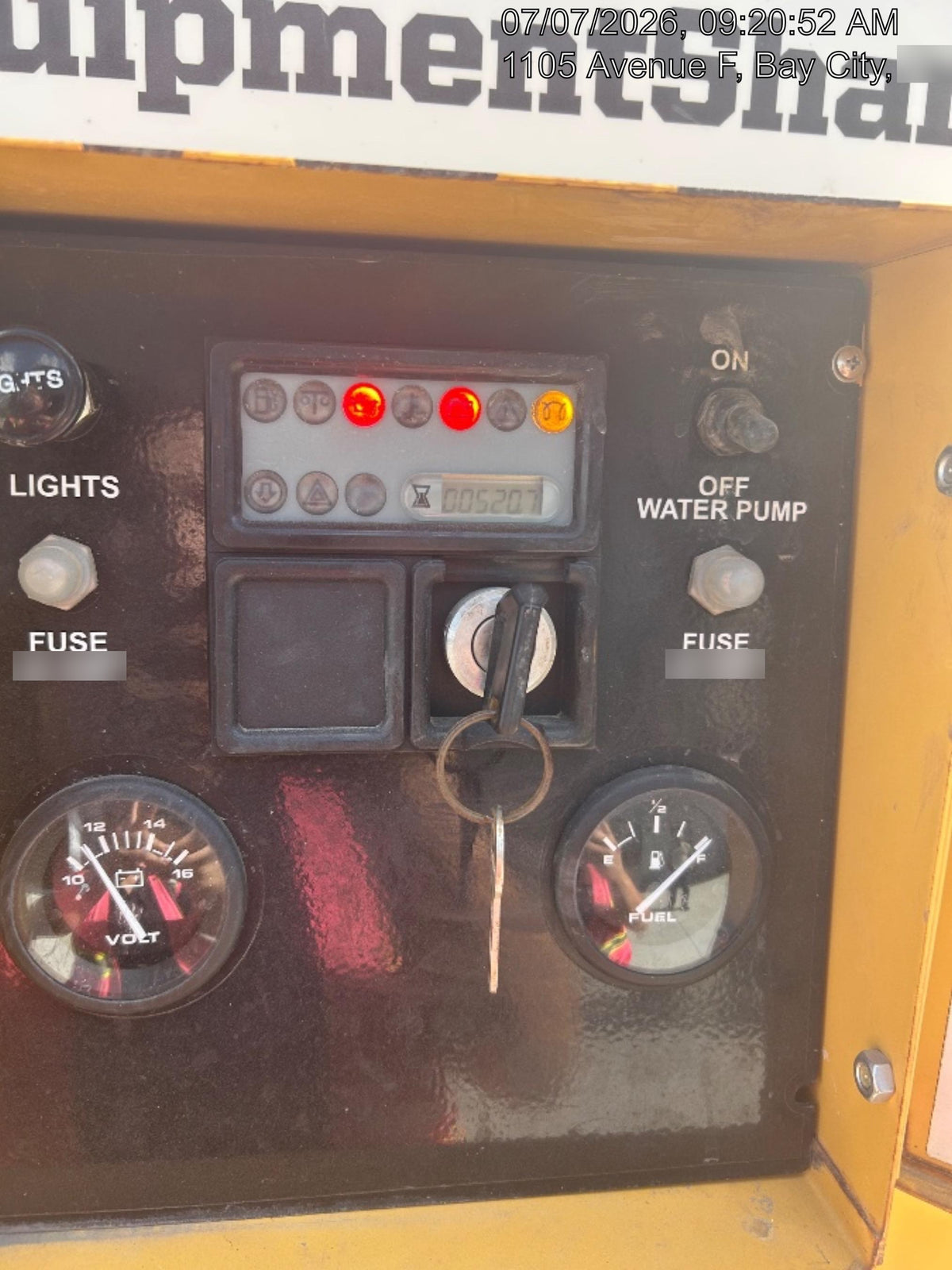 2021 VAC-TRON LP573XDT