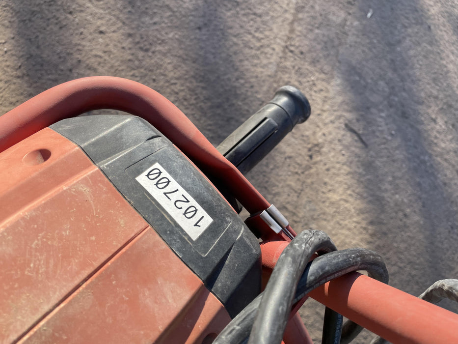 2020 HILTI TE 3000-AVR