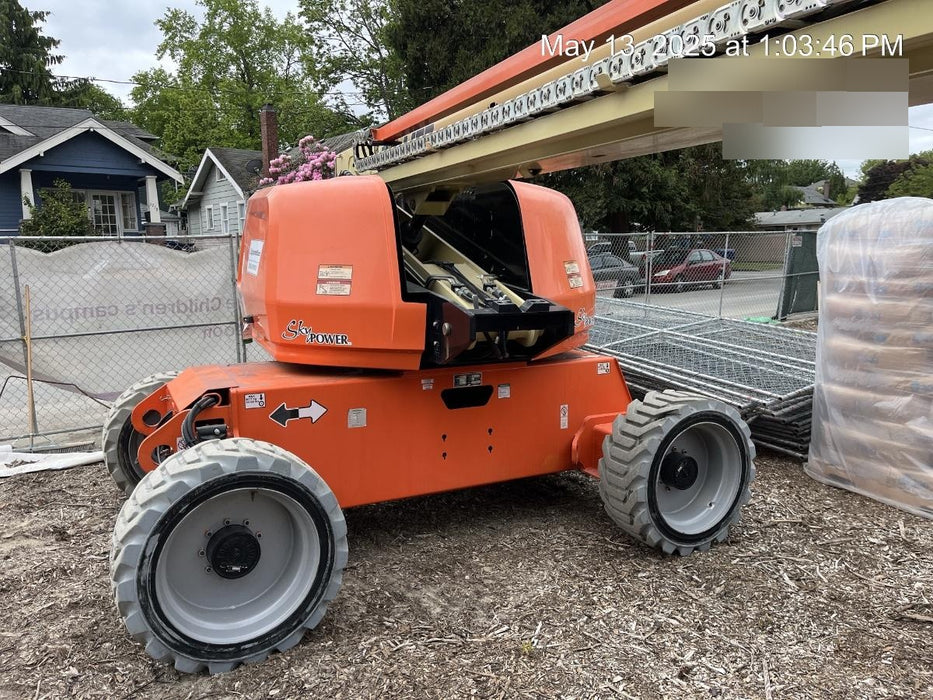 2019 JLG 660SJ