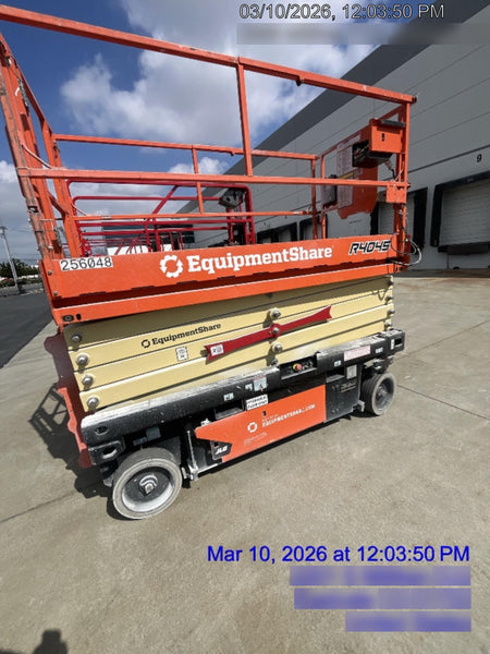 2022 JLG R4045