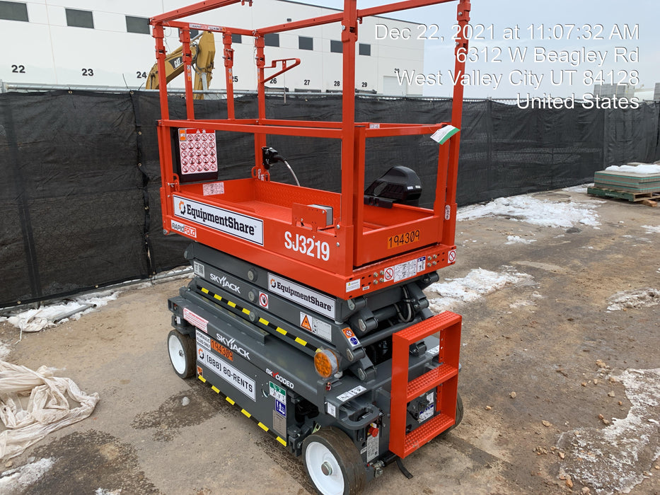 2021 SKYJACK SJ3219