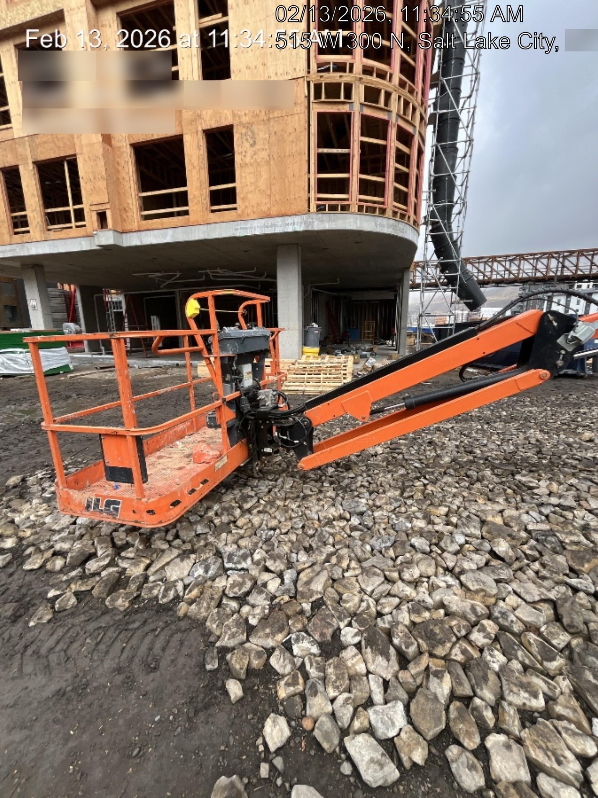 2020 JLG 660SJ