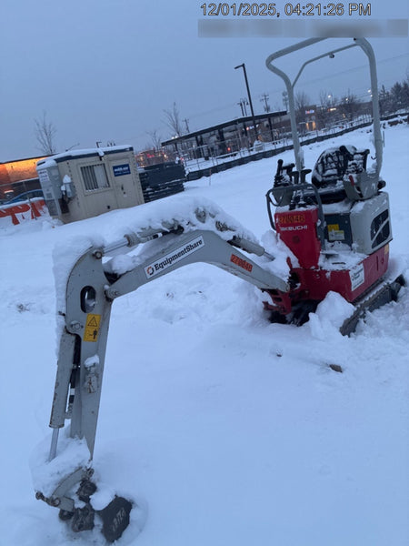 2022 TAKEUCHI TB210R