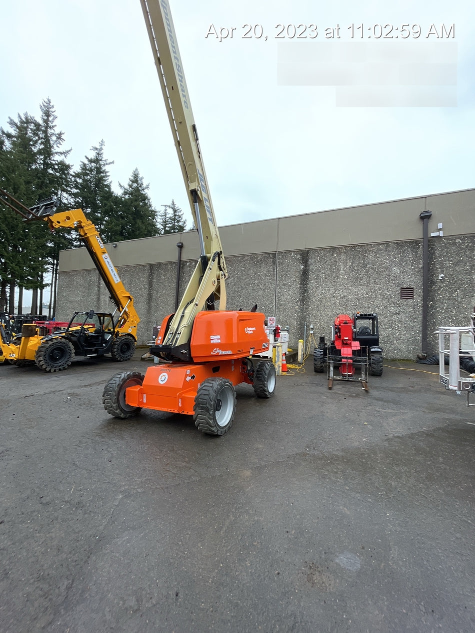 2023 JLG 660SJ
