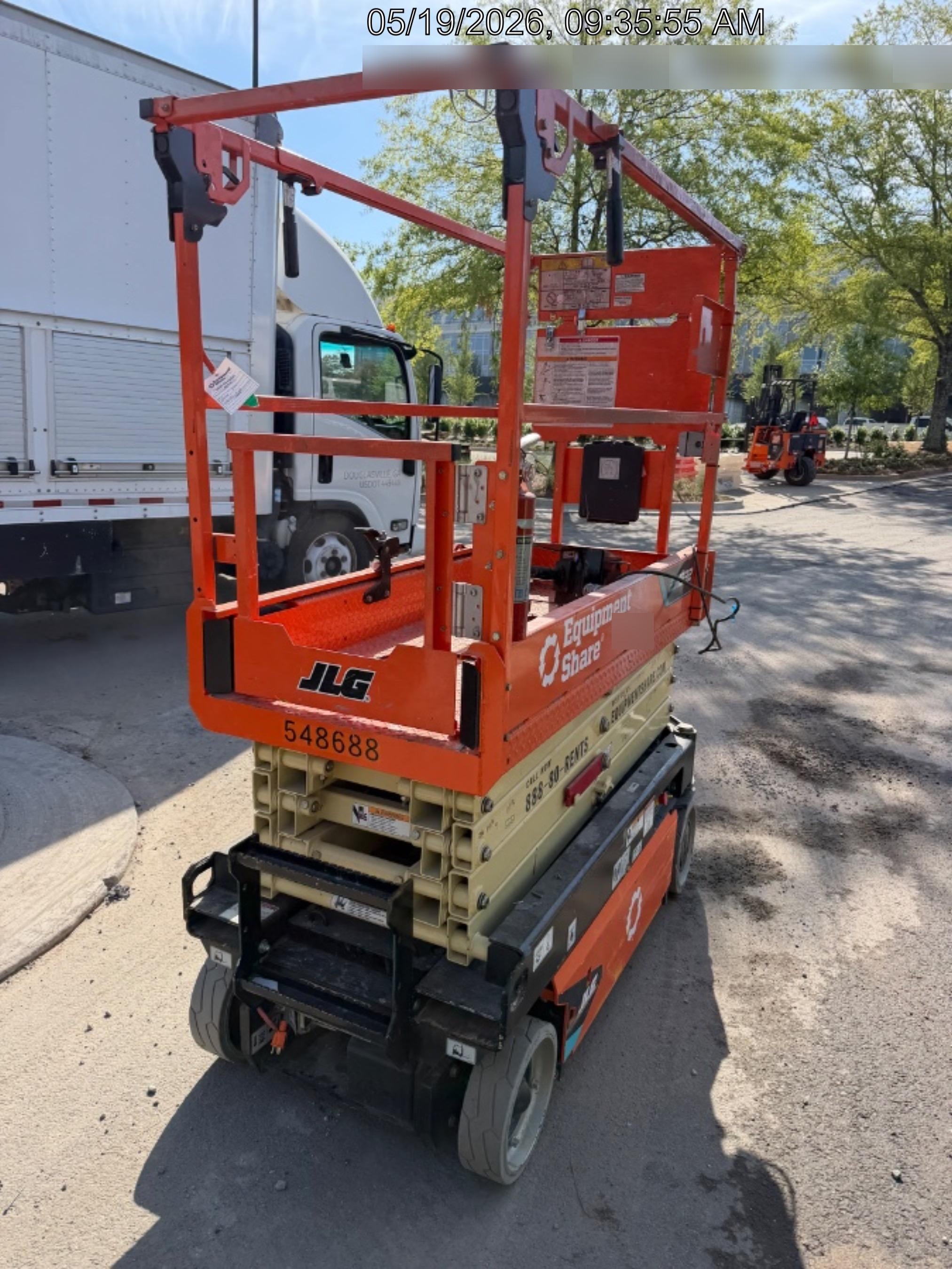2025 JLG ES1932