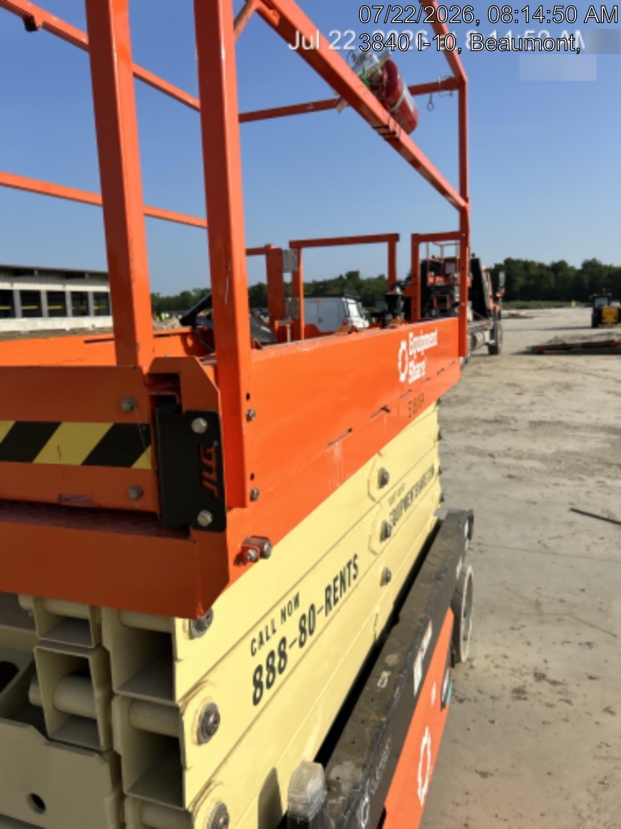 2025 JLG ES3246